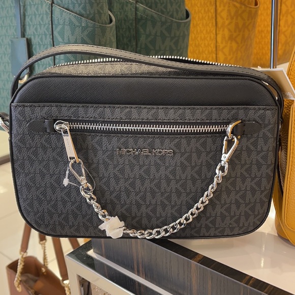 Michael Kors Jet Set Item Large East West Zip Chain MK Signature Crossbody Bag - Picture 14 of 16